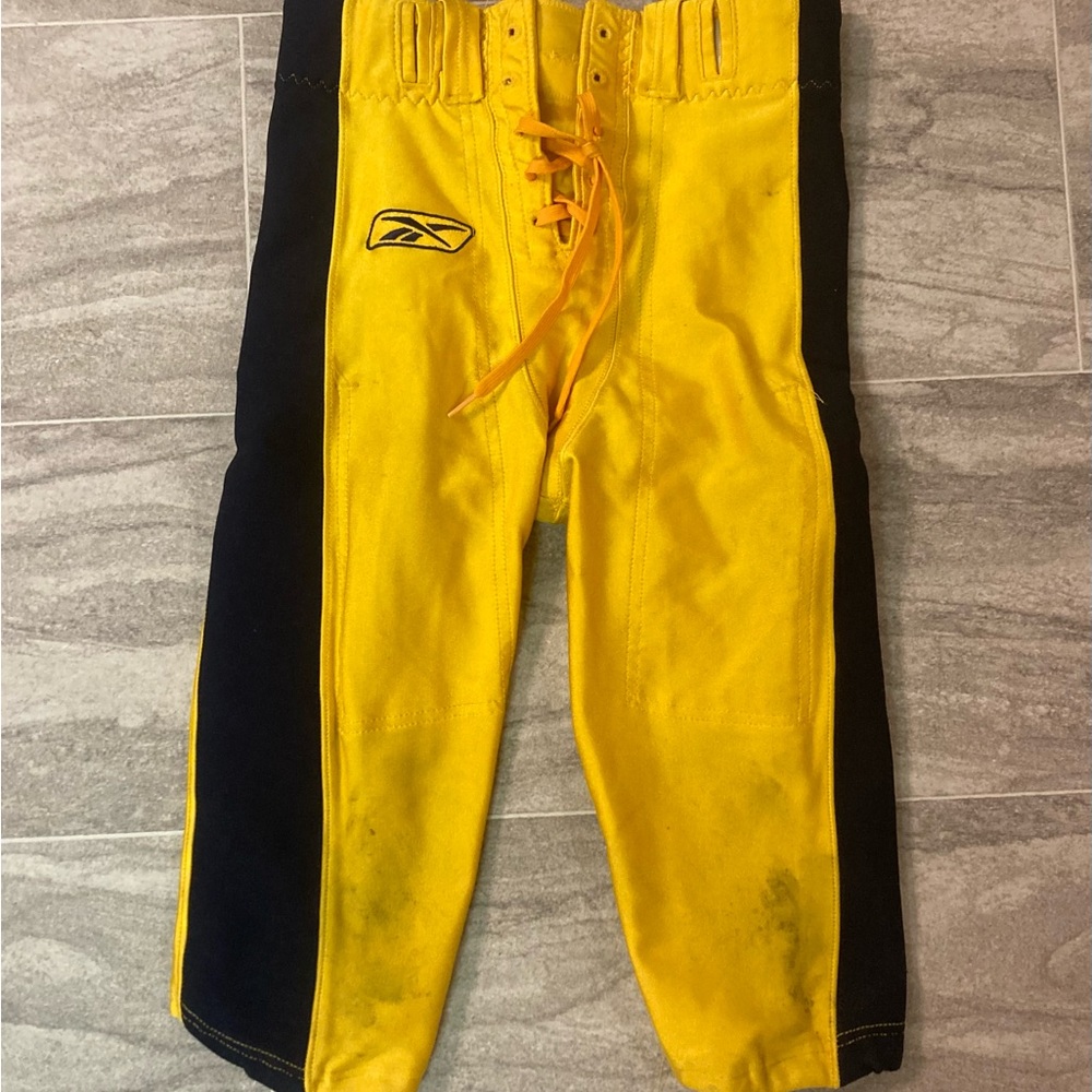 2009 Winnipeg Blue Bombers CFL Canadian Football Game Used Pants Throwback